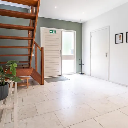 Large 14-bed Near Nature Retreat Tilburg