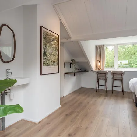 Large 14-bed Near Nature Retreat Villa